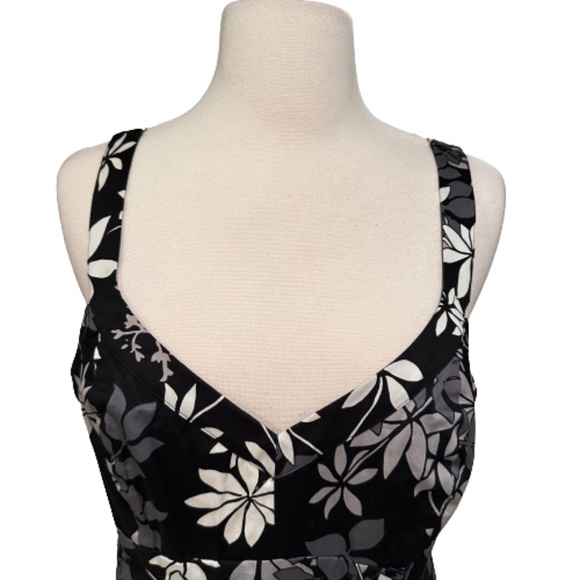 NEW YORK & COMPANY Sundress Midi Cotton Black Gray & White Floral 8 - Picture 3 of 6